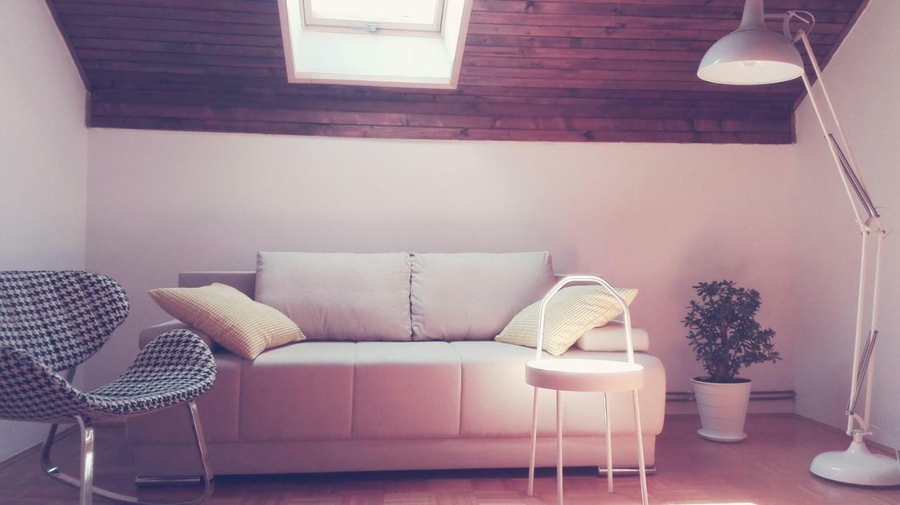Voyage Appartement Varaždin Buitenkant foto